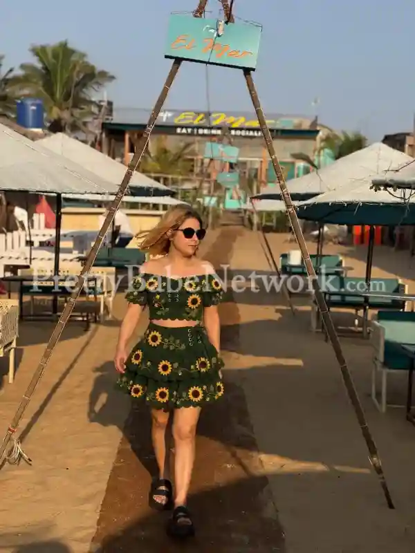 carol-thai-independent-call-girl-thai-escort-in-delhi-1